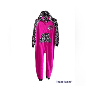 Imagine Hooded Fleece Girl’s One Piece lounge Pajamas Pink Cheetah Love Logo XL‎